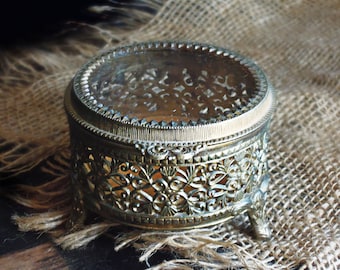 Vintage Filigree Trinket / Jewelry Box / Gold Tone Metal Gold Velvet / Beveled Glass Lid / French Style Decor