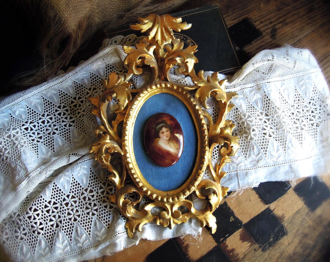 Vintage Italian Florentine Gold Gilt Carved Wood Frame Picture Cameo ...
