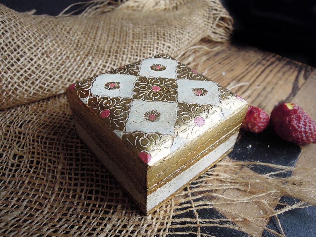 Vintage Wood Gold Gilt Italian Florentine Trinket Box / Small Jewelry ...