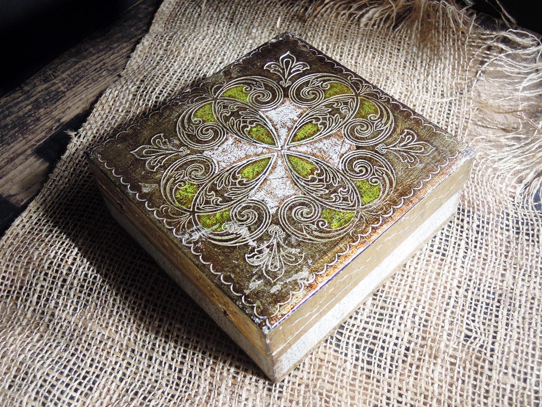 Vintage Wood Gold Gilt Italian Florentine Trinket Box / Jewelry Box ...