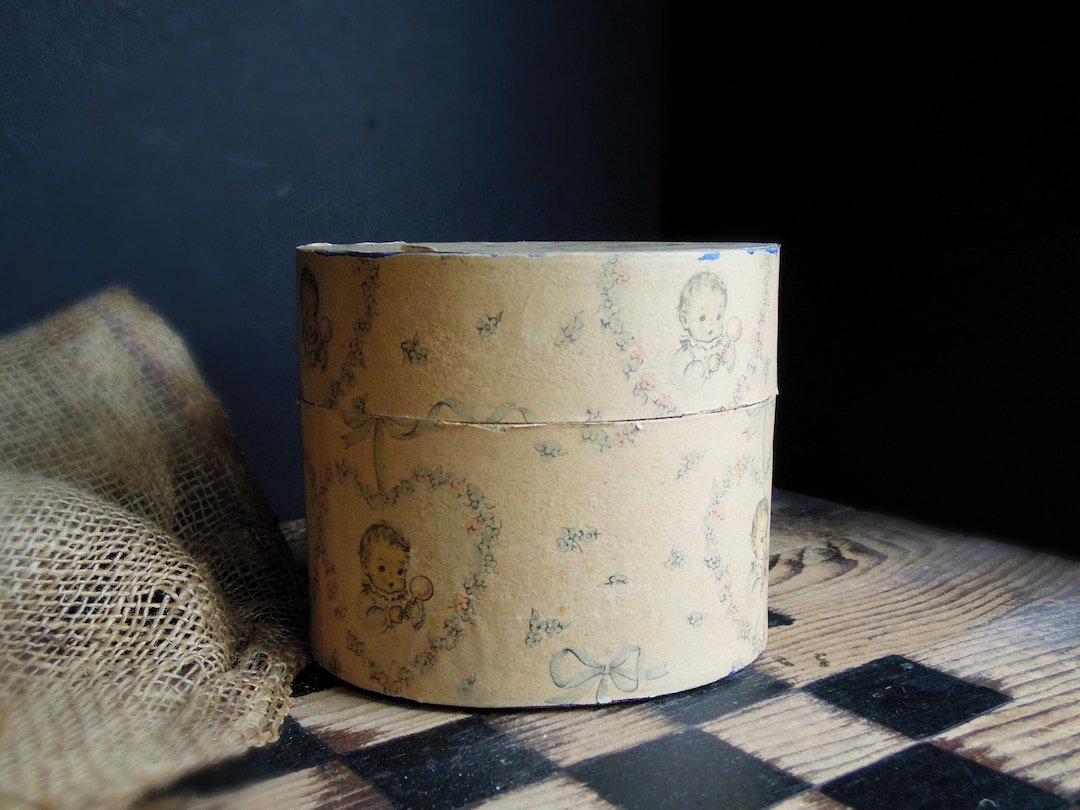 Vintage Antique Mini Hat Box / Gift Box / Storage Box / Stackable