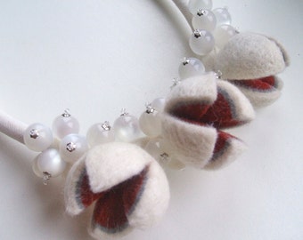 Felt necklace with beads  Winter - Felted necklace - White felt necklace - Handmade  necklace - OOAK Wool necklace