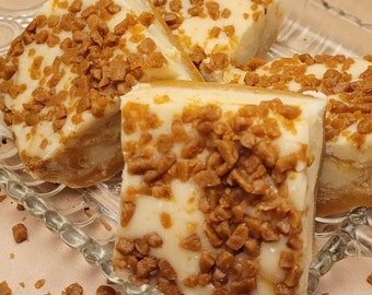 Salted Caramel Toffee - Salted Caramel Ribbons in Vanilla Fudge, Topped with Sea Salt and Toffee Bits