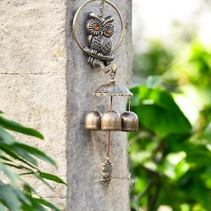 Handmade Owl Wind Chime – Brass & Copper Wall Hanging Bell – Vintage Garden Decor – Artistic Feng Shui Charm – Unique Metal Art Gift