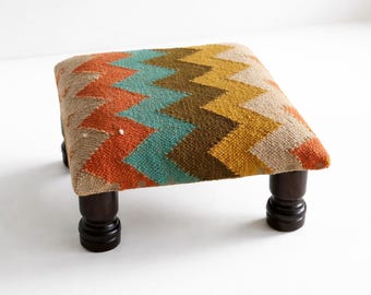 Handmade Kilim Footstool Ottoman – Boho Foot Rest, Colorful Turkish Kilim Stool, Small Rustic Ottoman, Home Decor Furniture