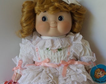 Vintage DOLLY DINGLE Doll in White Eyelet Dress, 16" LE Porcelain Musical Dolly Dingle Doll, #18 of 1500, 1985, House of Global Art