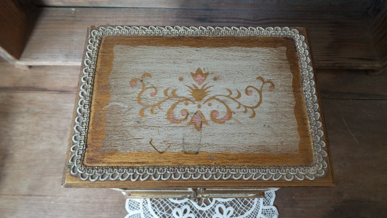 Gold Florentine Jewelry Chest Vintage FLORENTINE Musical JEWELRY BOX With 4 Drawers Italy Gesso Florentine Jewelry Box,Musical Jewelry Box