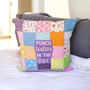 Funda de cojín de algodón con diseño de patchwork / Funda de almohada con mensaje divertido, hecha a mano en el Reino Unido.