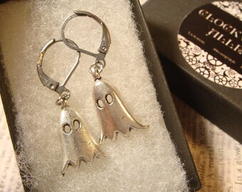 4048 Antique Silver Ghost Dangle Earrings