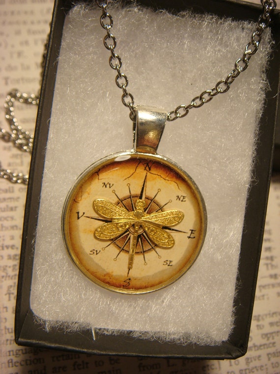 Vintage Compass Pendant Necklace 2584 