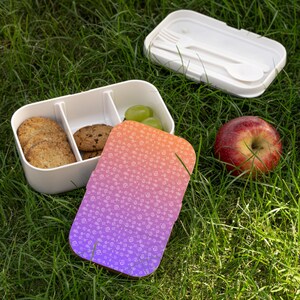 Stylish Bento Lunch Box for Kids, Vibrant Meal Container, Eco-Friendly Lunch Solution, Perfect for School, Picnics, and Work