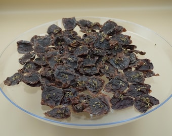 Dehydrated chicken heart- pet protein snacks