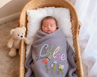 Copertina per neonato personalizzata con nome, copertina floreale ricamata a mano, morbida coperta in maglia, regalo per neonato, ricordo personalizzato per baby shower, regalo per il primo compleanno