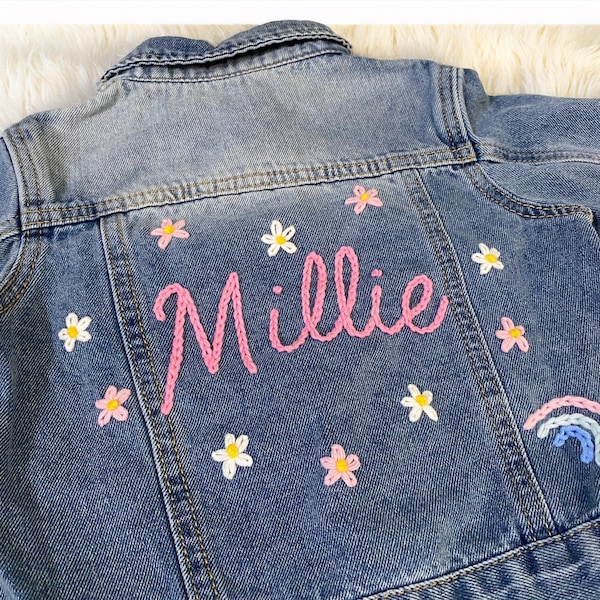 Giacca di jeans ricamata a mano per bambini - Giacca di jeans personalizzata con nome e motivo floreale, regalo perfetto e personalizzato per bambini e bambine