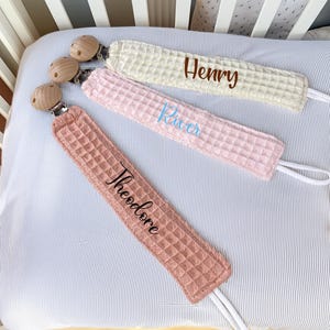 Pacifier Clips // Paci Clip, Monogram Pacifier Clip, Pacifier Holder, Embroidered Custom Name, Personalized Baby Gift, Baby Girl, Baby Boy