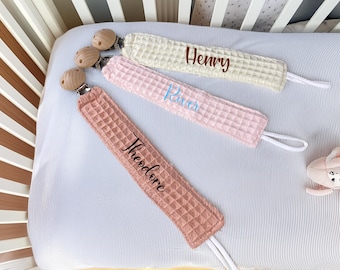 Attaches-suce/attache-suce monogramme, attache-tétine, nom personnalisé brodé, cadeau personnalisé pour bébé, bébé fille, bébé garçon