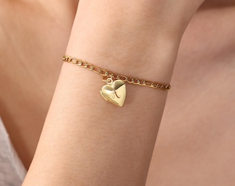 Personalized Heart Photo Locket Bracelet – Engraved Initial Keepsake Jewelry, Birthday Gift for Sister