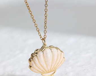 Custom Photo Sea Shell Locket Necklace, Ocean Shell Pendant, Beach Jewelry, Birthday Gift, Mother's Necklace, Gift for Her