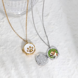 Personalized Photo Mother of Pearl Locket Necklace with Paw Print, Puppy Loss Locket, Memorial Locket, Dog Mom Gift, Gift for Pet Lovers