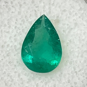 Elegant Pear Splendor: 1.87 Carat Rich Green Colombian Emerald