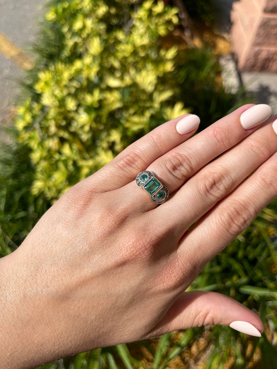 2.22tcw Vintage Colombian Emerald Diamond Ring, V… - image 3
