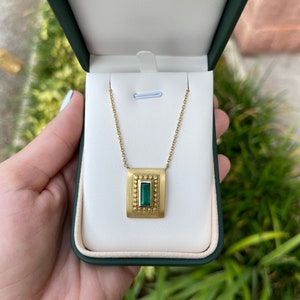 Green Emerald Necklace - A Stunning 1.60 Carat Colombian Beauty