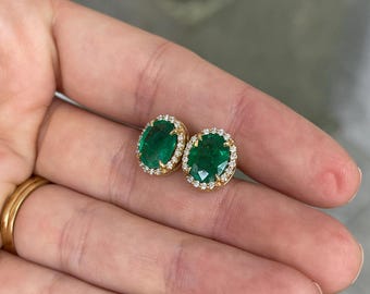 ◆uluru◆ オーバルカット エメラルドスタッドピアス 未使用 5.15カラット オーバルカット 天然エメラルド＆ダイヤモンド ハロー