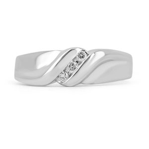 0.12pts 14K White Gold Men's Ring with Elegant Diamond Band