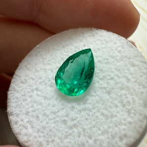 1.80 carat Chunky Bluish Green Natural Loose Colombian Emerald-Pear Cut, Teardrop Loose Emerald,Genuine Pear Shaped Emerald May Birthstone image 3