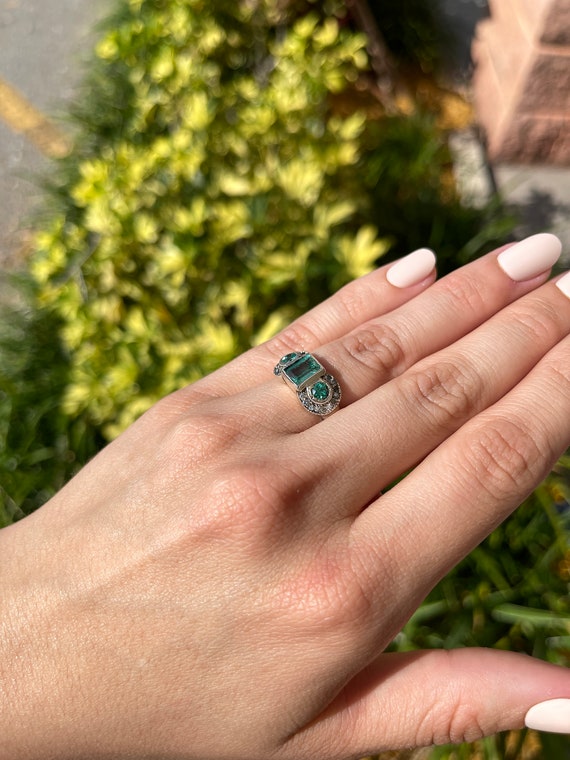 2.22tcw Vintage Colombian Emerald Diamond Ring, V… - image 4