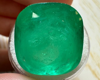 30.43 Carat 19x18 Spring Green Natural Loose Colombian Emerald-Cushion Cut, Cushion Emerald, Genuine Emerald Gem,Emerald May Birthstone