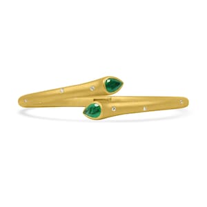 2.93tcw Pear Emerald & Diamond Bypass Cuff Bangle Bracelet 18K, emerald cuff bracelet, gold emerald bangle, diamond and emerald bracelet