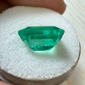 3.61 Carat 10x9 Vivacious Green Natural Loose Colombian Emerald-Emerald Cut, Medium Green Emerald, Genuine Emerald Gem May Birthstone image 6