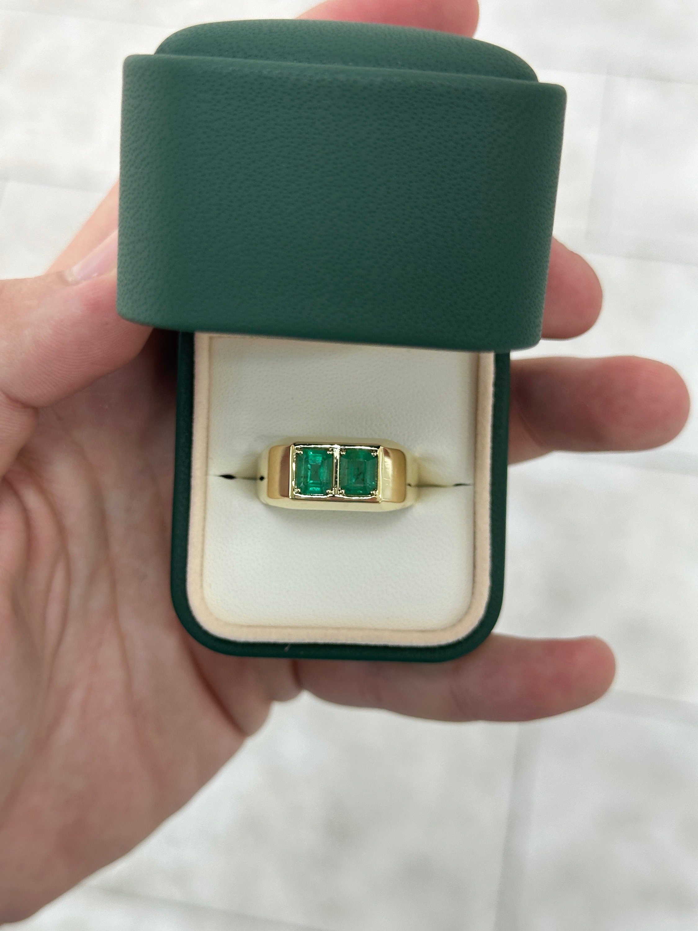 2.03tcw 14K 天然エメラルドカット エメラルド デュオ メンズリング