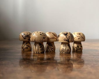 Mini Wooden Mushroom Ornament | Pyrography Woodland Décor | Botanical Miniature Gift | Nature-Inspired Art