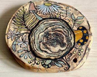 Woodland Forest Pyrography Olive Wood Coaster – Flowers, Fungi & Tree Stump – Metallic Botanical Wood Art