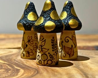 Hand Burned Wooden Toadstool with Gilded Detail – Mini Woodland Ornament – Pyrography Mushroom – Gold Accents