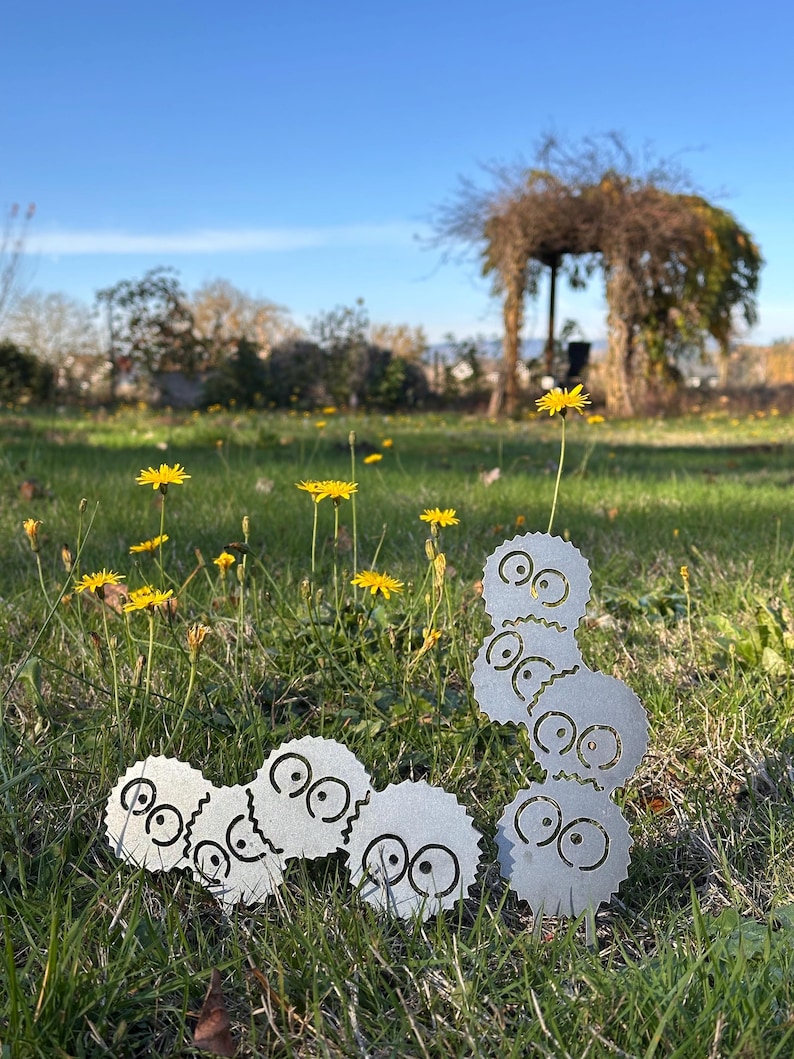 Rußmännchen - Gartenstecker aus Metall - Studio Ghibli Dekor - Chihiros Reise ins Zauberland - Mein Nachbar Totoro Bild 3