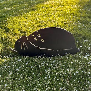 Sömnig Skogsanda - Totoro - Trädgårdspåle i metall - Studio Ghibli Yard Art bild 4