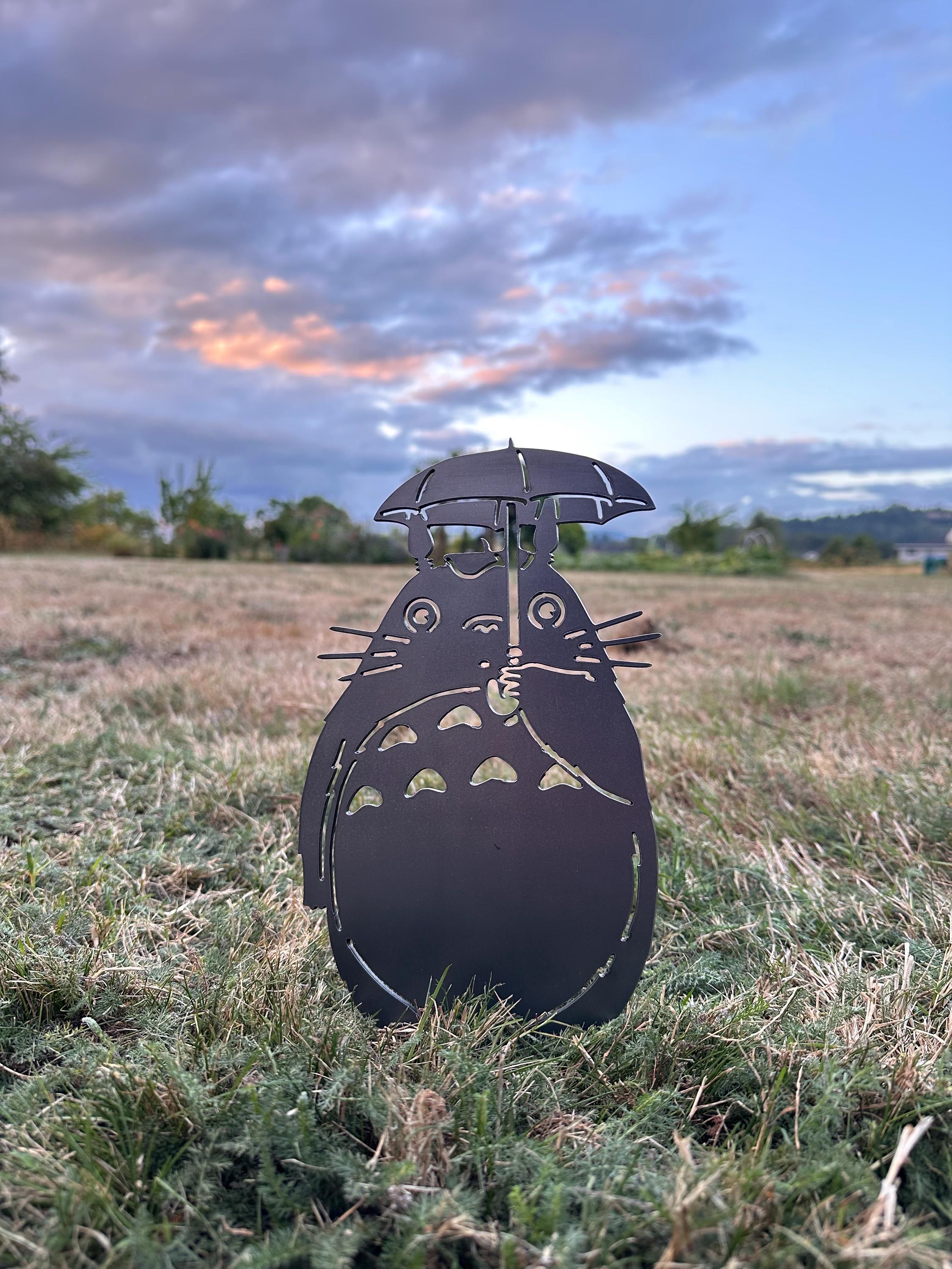 totoro spore from HHR garden トトロ My Neighbor Totoro - Totoro in the tree hole | Resin Statue | by