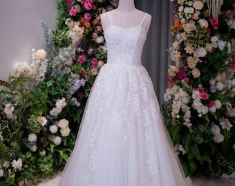 Vestido de novia brillante de corte A, vestido de novia de tul brillante, vestido de novia con corsé de tirantes finos, vestido de novia hecho a medida