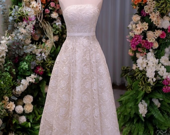 Vestido de novia midi de encaje rosa sin tirantes / Elegante vestido de novia de corte A para ceremonia civil y recepción / Romántico, de inspiración vintage, hecho a medida