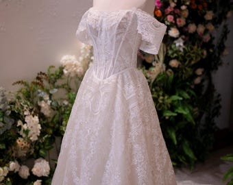 Off Shoulder Lace Ball Gown Wedding Dress | Corset Bodice Bridal Gown with Elegant Train | Luxury Floral Appliqué A-Line Custom Made