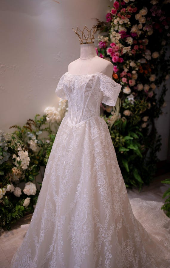 Off Shoulder Lace Ball Gown Wedding Dress | Corset Bodice Bridal Gown with Elegant Train | Luxury Floral Appliqué A-Line Custom Made