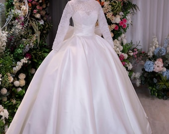Langarm Satin Ballkleid Brautkleid, Prinzessinnen Brautkleid mit Spitze Mieder, klassisches Elfenbein Brautkleid