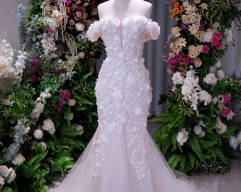 Vestido de novia de sirena con hombros descubiertos / Vestido de novia de encaje floral 3D / Elegante vestido de novia de cola de pez con cola / Vestido personalizado hecho a mano para la novia