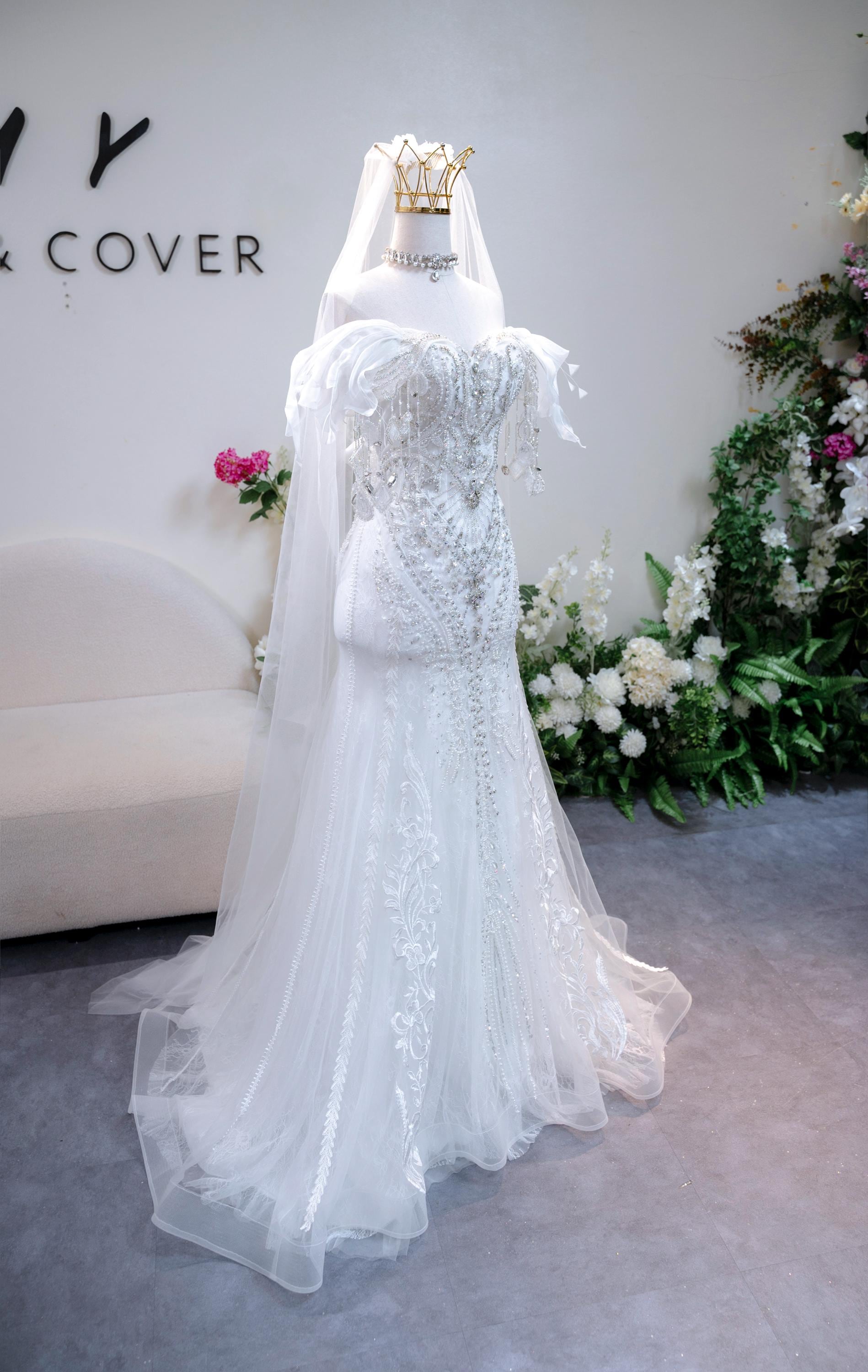 beaded lace off the shoulder mermaid wedding dress Luxurious Long White Mermaid Off-the-shoulder Beaded Lace Wedding Dres misshow.com