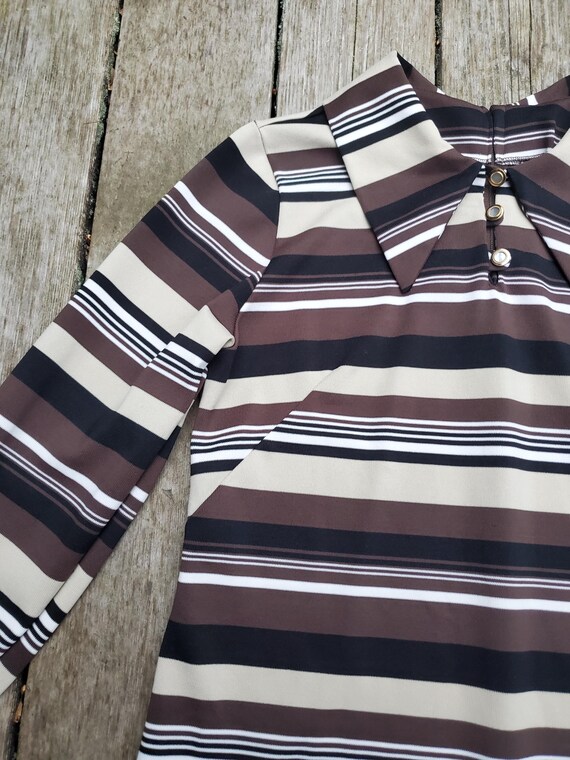 mod autumn stripe • dagger collared midi dress - image 5