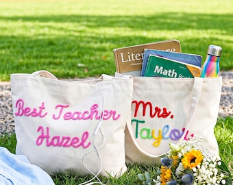 Personalized Corduroy Teacher Tote Bag,Back to School Gift Bag,Hand Crochet Name Zipper bag,Teacher Appreciation Gift,Mrs. Gift,Shoulder Bag