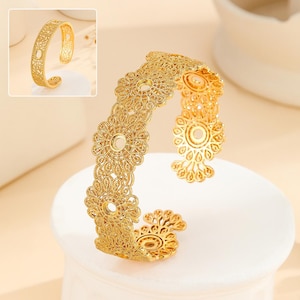 green emerald velvet dress Minimalist Bracelet for Brides & Women for Wedding, Prom or Occasions Rose Gold / 7 Inches main image 0